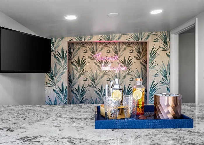 Girls Getaway Haven Outdoor Bar W Pool & Hot Tub Holiday home Scottsdale