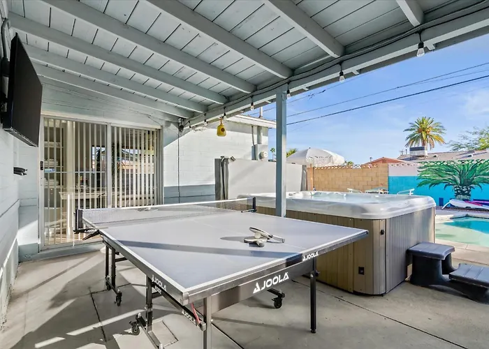 Girls Getaway Haven Outdoor Bar W Pool & Hot Tub *